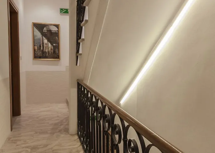 Ca' San Trovaso - 6 3*