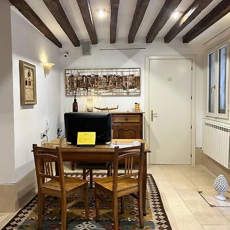 Ca' San Trovaso - 6 Bed and breakfast