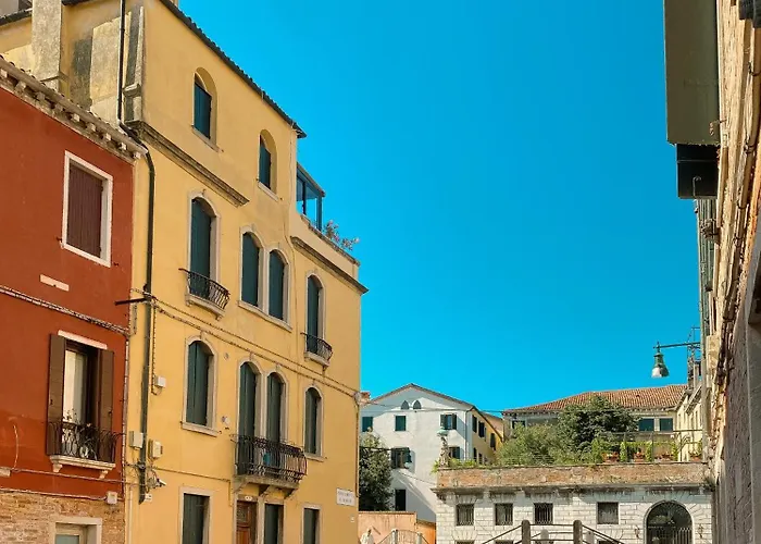 Ca' San Trovaso - 6 Couette-café 3*