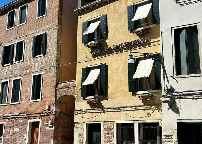Bed & Breakfast Ca' San Trovaso - 6 3*