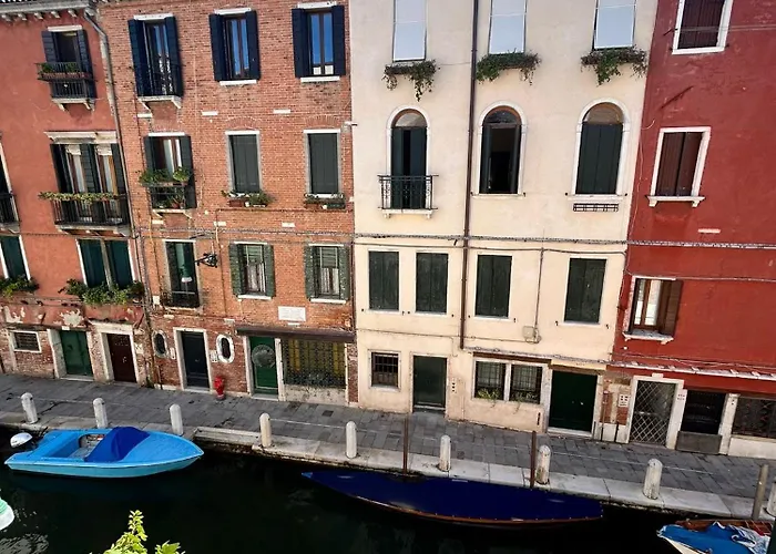Ca' San Trovaso - 6 3* Venice