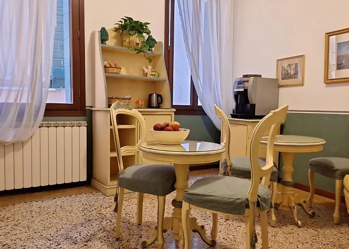 Ca' San Trovaso - 6 Venetië